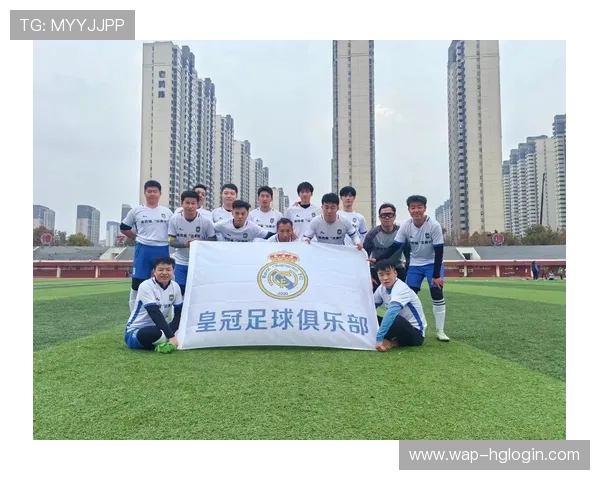 皇冠足球官网为足球爱好者提供丰富的社区交流平台,分享足球心得与激情 皇冠足球官网为足球爱好者提供丰富的社区交流平台,分享足球心得与激情